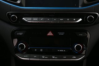 Halvkombi Hyundai IONIQ 11 av 18