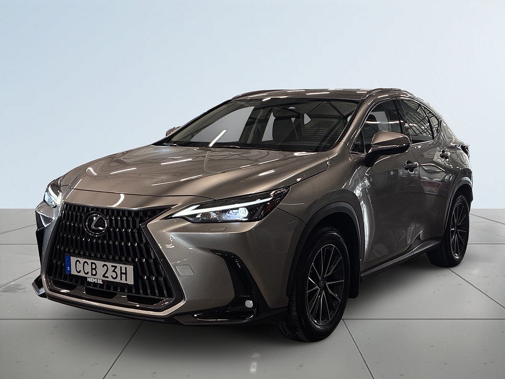 Lexus NX 350h AWD E-CVt S&V-Hjul/Kamera/Dragkrok/Navi/Carplay