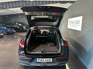 SUV Mercedes-Benz EQE 12 av 13