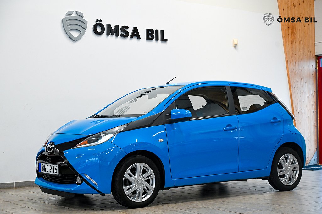 Toyota Aygo 5-dörrar 1.0 VVT-i X-PLAY Touch B-Kam Värmare