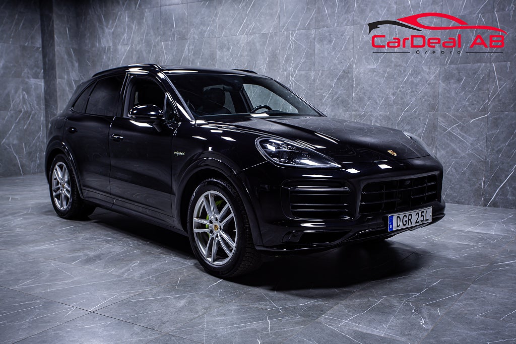Porsche Cayenne E-Hybrid Sport Chrono Panorama PDLS+ MOMS *SE SPEC*
