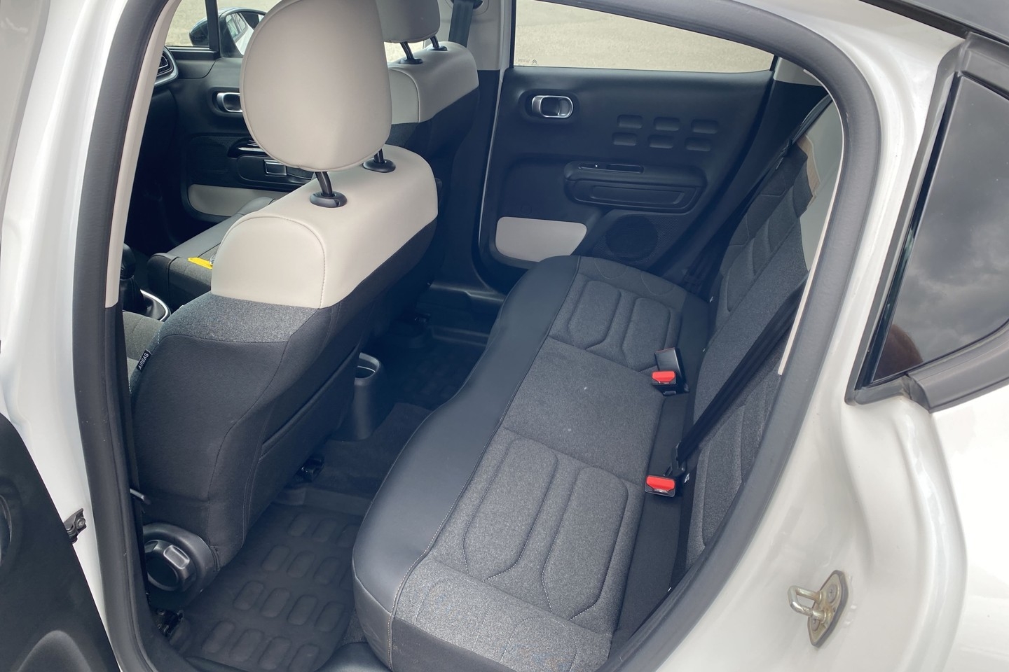 Citroen C3 Shine Puretech 82 HK 2023, bild 6/42