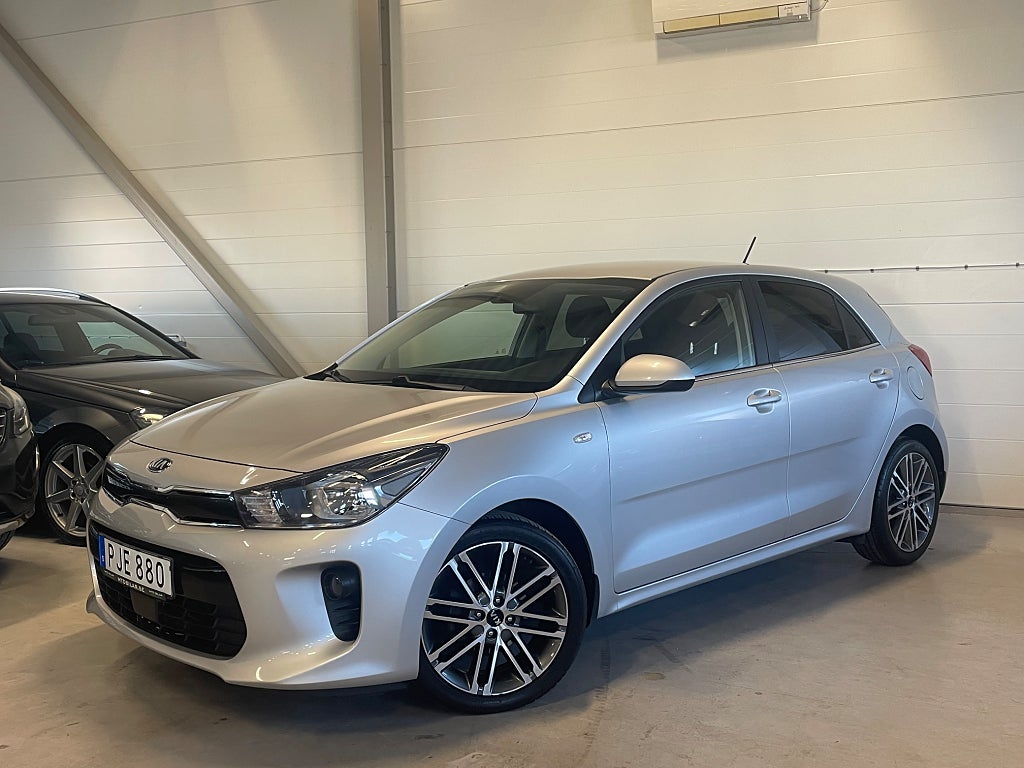 Kia Rio 1.2 CVVT GLS 1-Ägare Nyservad Navi Rattvärme Backkamera