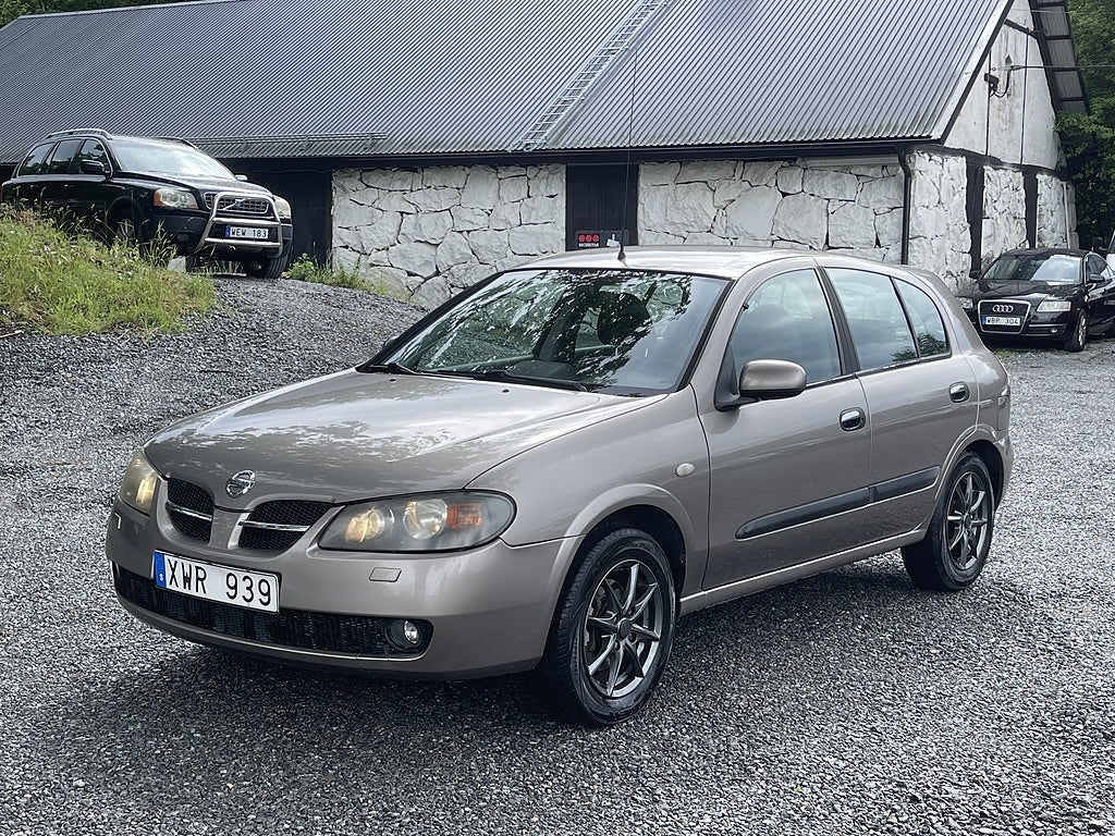 Nissan Almera  1.5 Manuell, 98hk, N16 Facelift, 3 brukare 2006