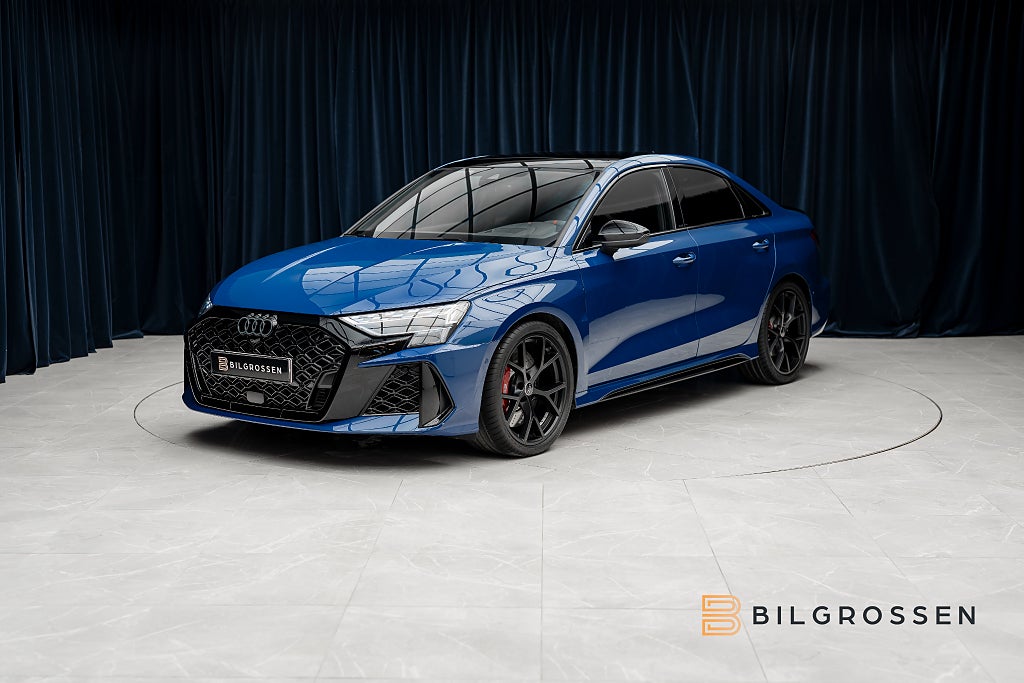 Audi RS3 Sedan 2.5 TFSI quattro RS-Design 3.99% Skalsä Sonos NY