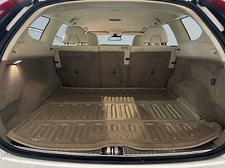 Volvo XC60 D4 AWD Summum Business Edition Pro Drag Dvärm Skinn SoV – bild 12