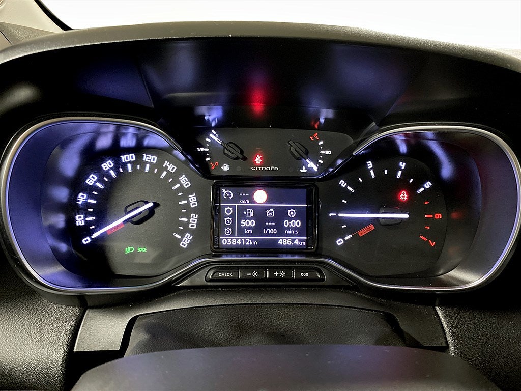 Bild på Citroën C3 Aircross Shine 1.2 PT 130hk Aut - CARPLAY, NAVI