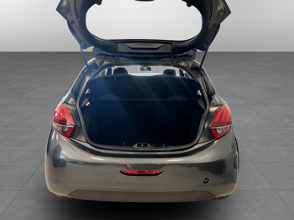 Bild på Peugeot 208 Active 1.2 PT 82hk LÅG SKATT!