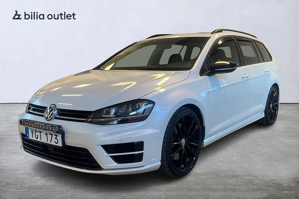 Volkswagen Golf Sportscombi R 2.0 4Motion R Panorama Backkamera 