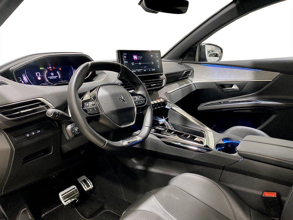 Bild på Peugeot 5008 GT 1.2 PT 130hk Aut 7-SITS B-KAMERA