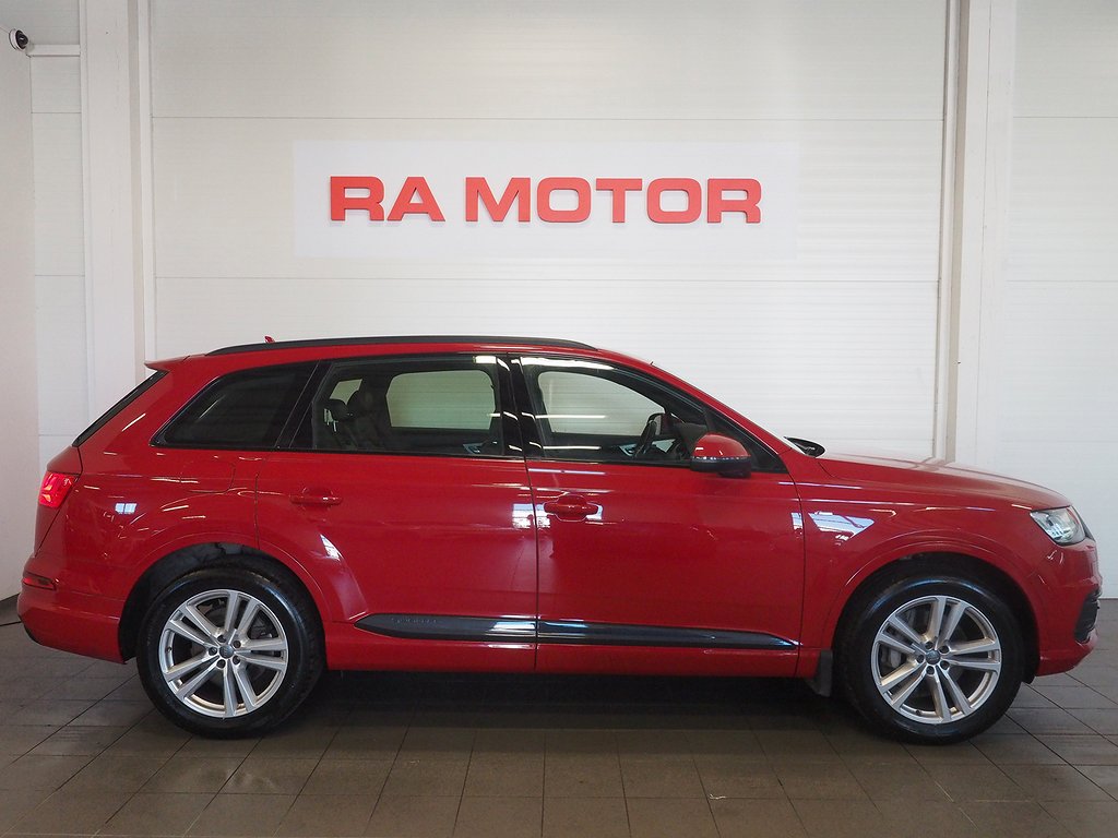 Audi Q7 3.0 TDI V6 272hk Quattro S-Line |Drag|D-värm|7-sits 2018