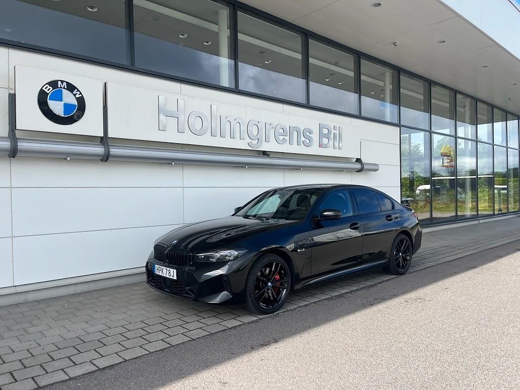 BMW 330e xDrive Sedan M-Sport Pro Adaptiv Fart HiFi Rattvärme Drag