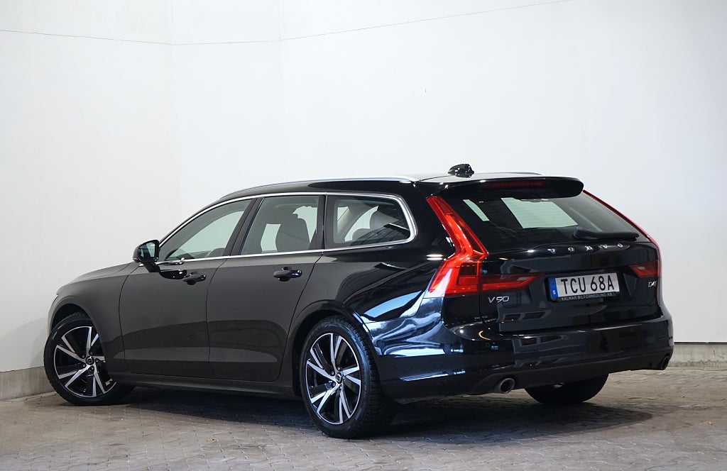 Volvo V90 D4 AWD Momentum Automat 190hk 4.99% Ränta