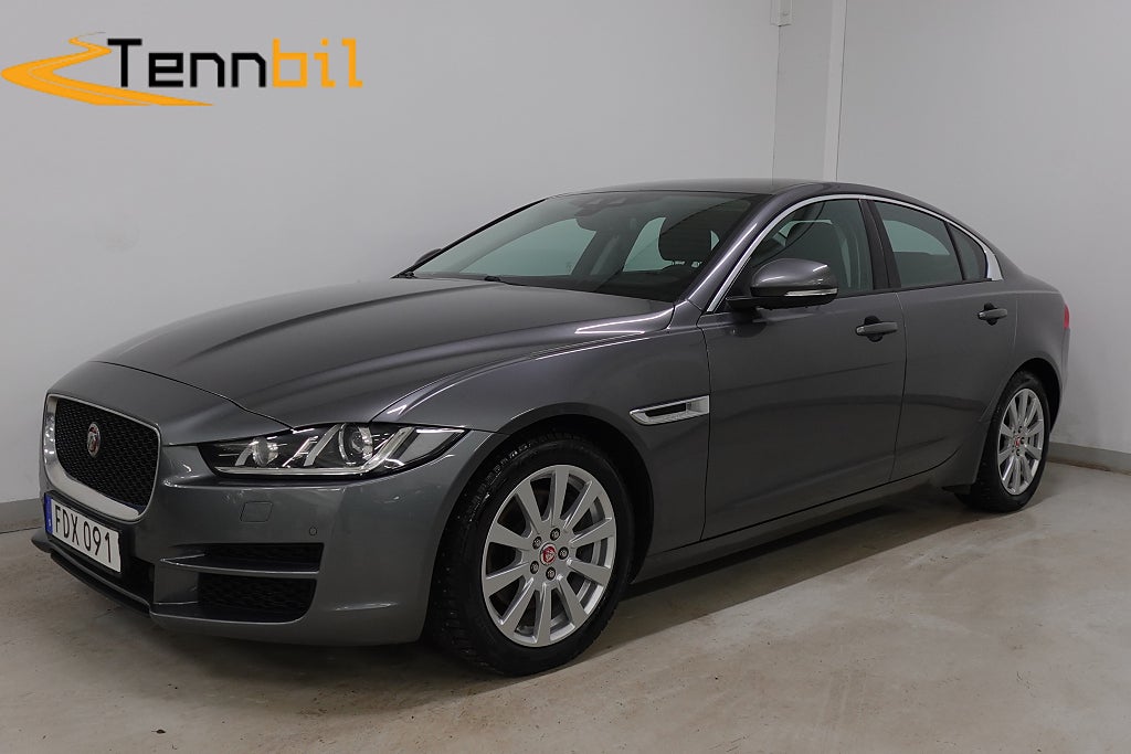 Jaguar XE 20d 180HK Dieselvärmare Kamera Farthållare 