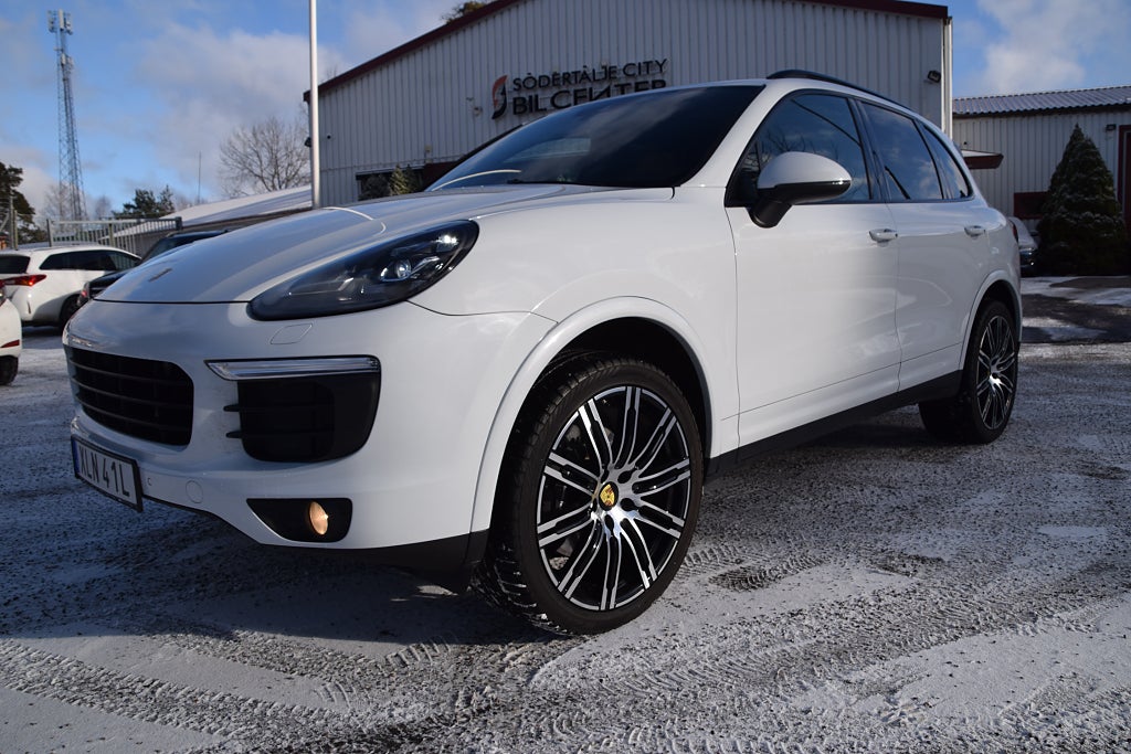 Porsche Cayenne 300HK TipTronic S Euro 6 Panorama Skinn 