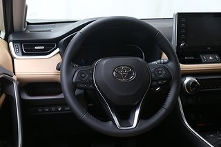 SUV Toyota RAV4 16 av 20