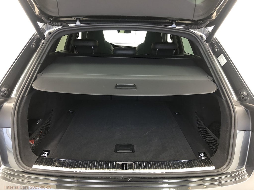 Audi e-tron 55 quattro S-Line 408hk Panorama, BO,Läder