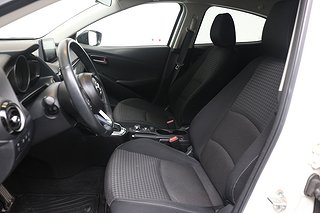 Halvkombi Mazda 2 5 av 18
