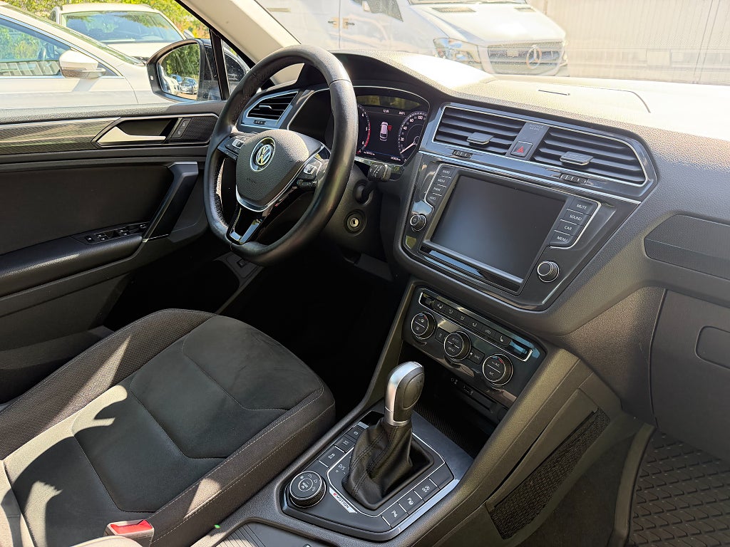 Volkswagen Tiguan 2.0 TDI DPF SCR BMT 4Motion GT / 12 MÅNADERS GARANTI