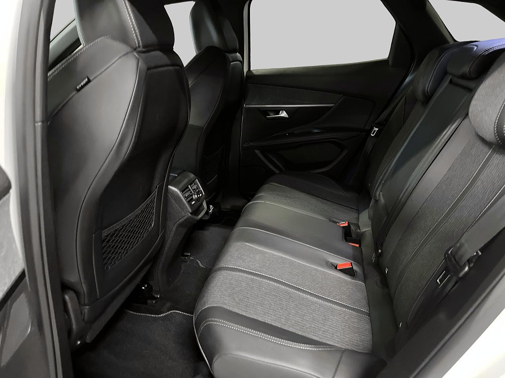 Peugeot 3008 1.2 PureTech 130hk Aut GT-Line M-värmare/Drag – bild 10