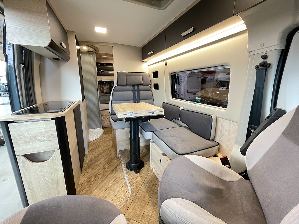 CHALLENGER F&S Edition / Solcell / Webasto / Litium / 5 bältad / Pop-Up - CHALLENGER