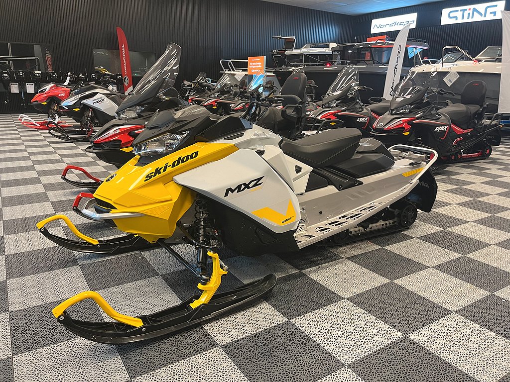 Ski-Doo Ski-Doo MXZ NEO -23 *Kampanj* 