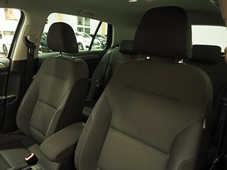 Halvkombi Volkswagen Golf 17 av 21