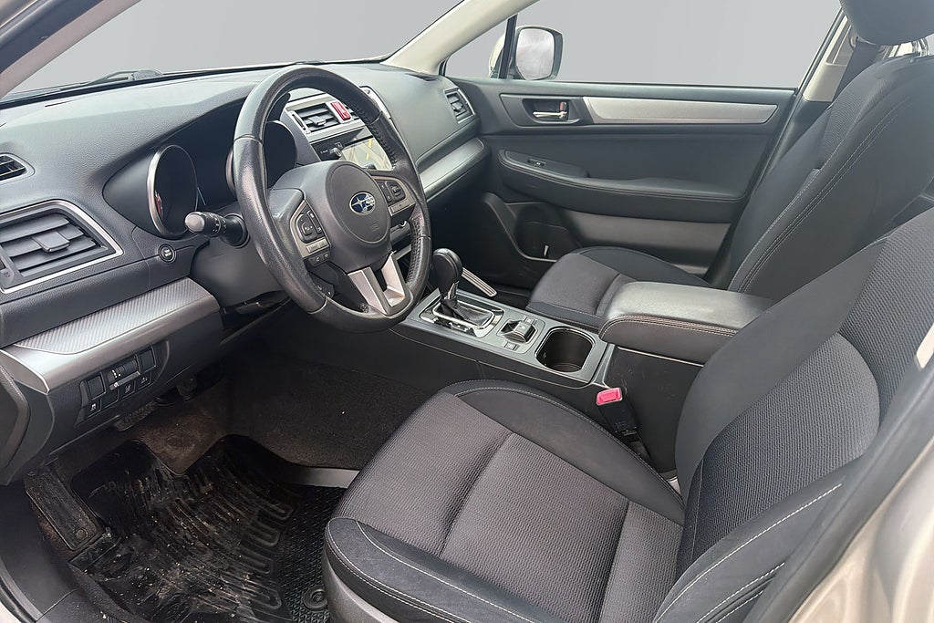 Subaru Outback 2015