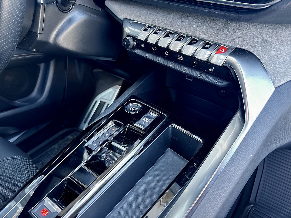 Bild på Peugeot 3008 GT 1.2 PT 130hk Aut B-KAMERA CARPLAY