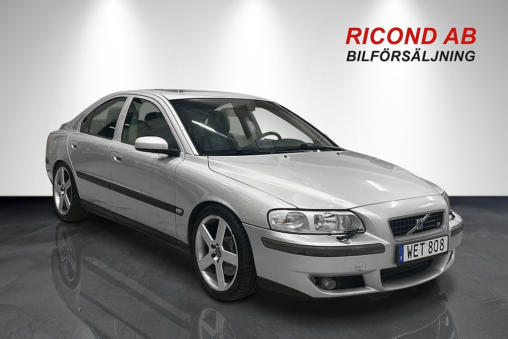 Volvo S60 R R-Line 300-350HK AWD MANUELL LÄDER 