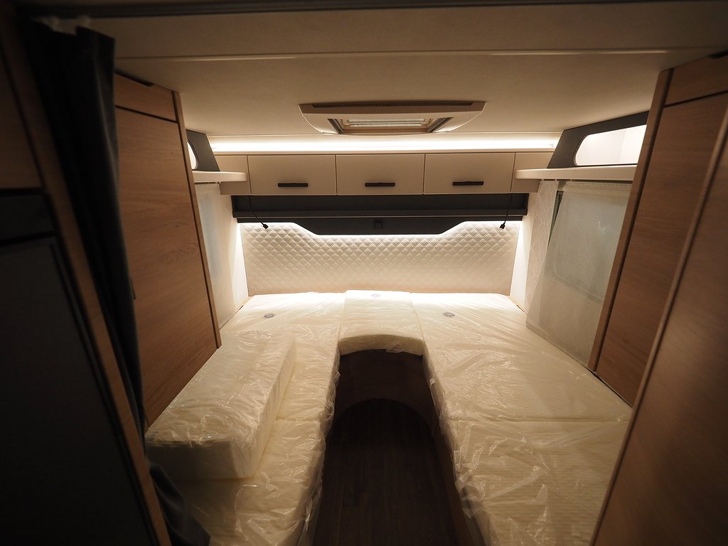 Knaus L!ve Ti Platinum Selection 650 MEG Markis I 3500kg 2026