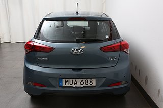 Halvkombi Hyundai i20 8 av 22