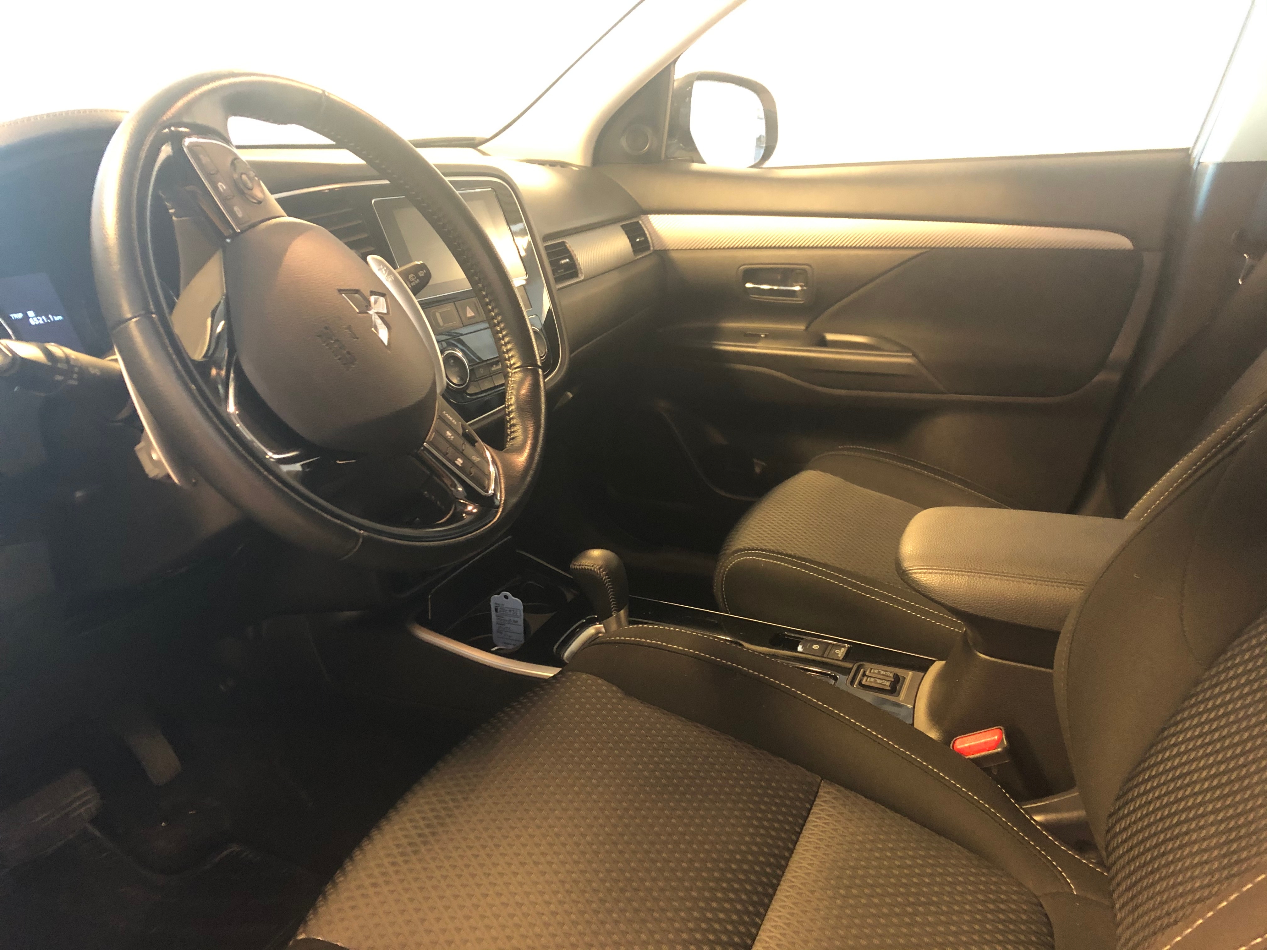 Mitsubishi Outlander 2018, bild 6/30