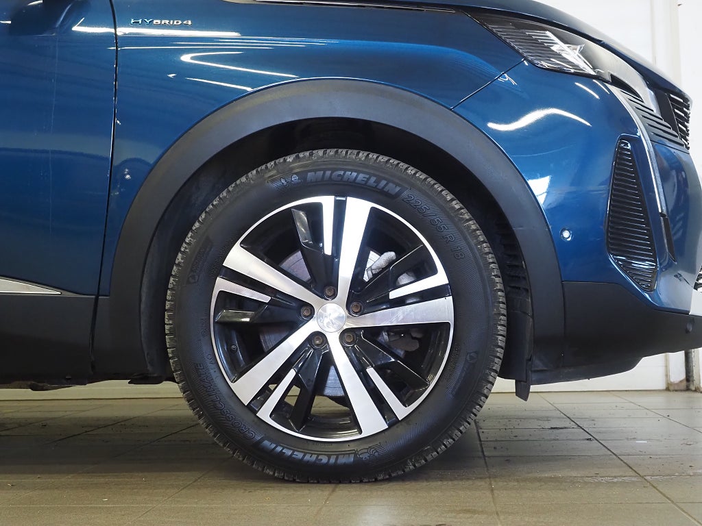 Peugeot 3008 HYBRID4 300 EAT GT | Pano | Drag | Kamera | GPS | Skinn 2021