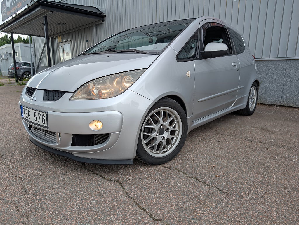 Mitsubishi Colt CZT 1.5 MIVEC Turbo *198hk* nybesiktad!