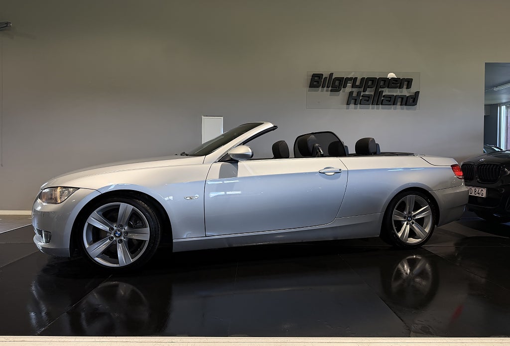 BMW 325I Cab Dynamic Svensksåld Keyless Elstolar Hifi 18" 218Hk 