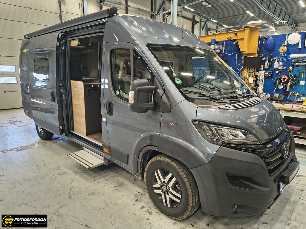 Hymer YELLOWSTONE B-Kort Långbädd 180Hk