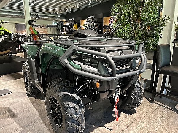 Can-Am Outlander Pro HD 7 ABS Plog på köpet!  *Lagermaskin* 