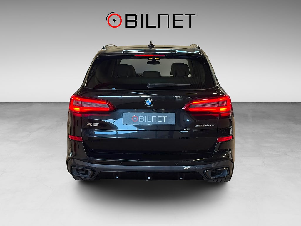 BMW X5 xDrive45e M Sport / Pano B&W Laser HUD Värmare SeSpes
