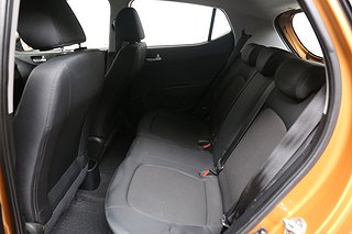 Halvkombi Hyundai i10 15 av 16