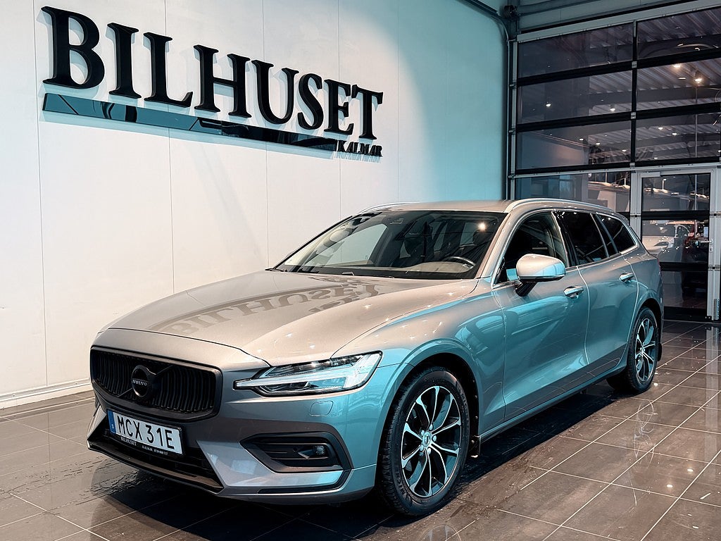 Volvo V60 D4 Momentum*Helläder*Keyless*Back-Kamera*H&K*Dragkrok