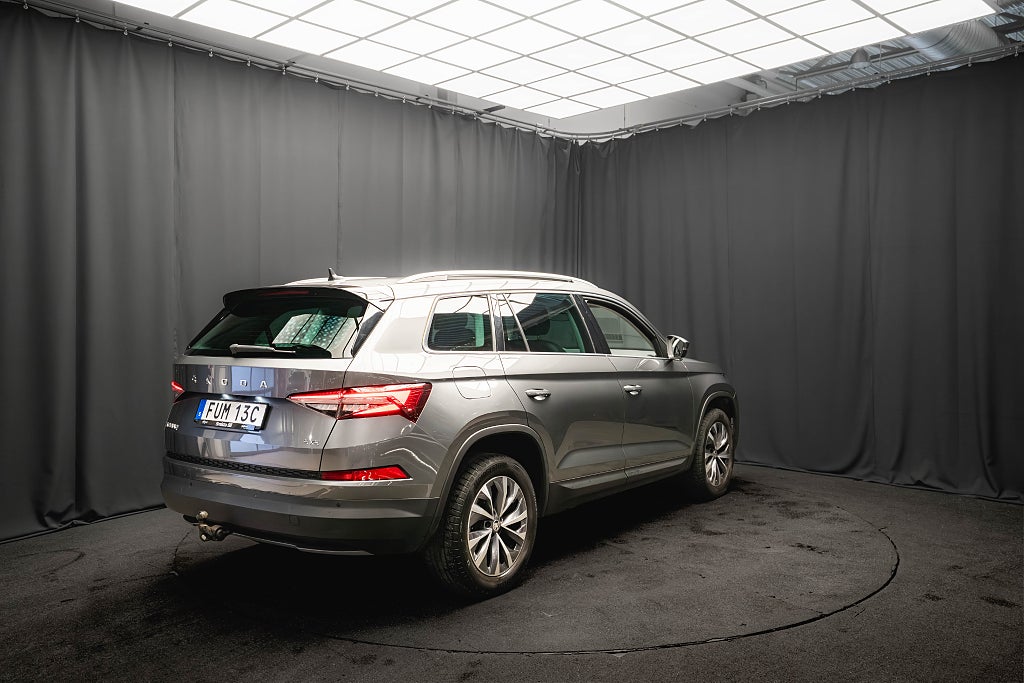 Skoda Kodiaq TDI 7-sits STYLE D-VÄRM LÄDER DRAG KAMERA 1-ÄGARE MOMS