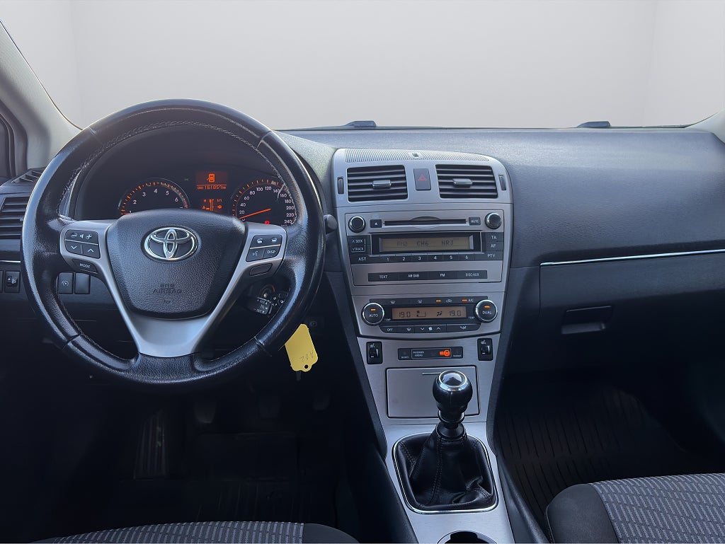 Toyota Avensis 2011 - miniatyr 13