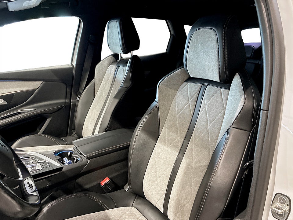 Bild på Peugeot 3008 GT PHEV Hybrid4 300hk Aut 4WD B-KAMERA DRAG