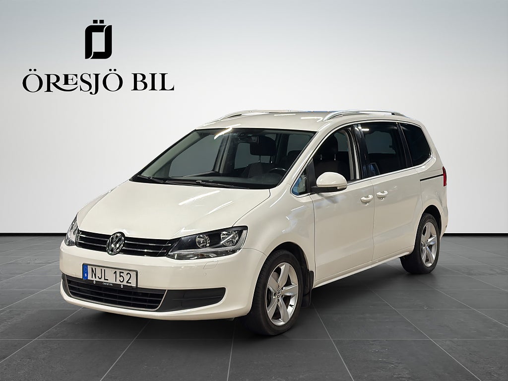 Volkswagen Sharan 2.0 TDI DSG Masters 7-Sits Drag Kamera Värmare Nyservad