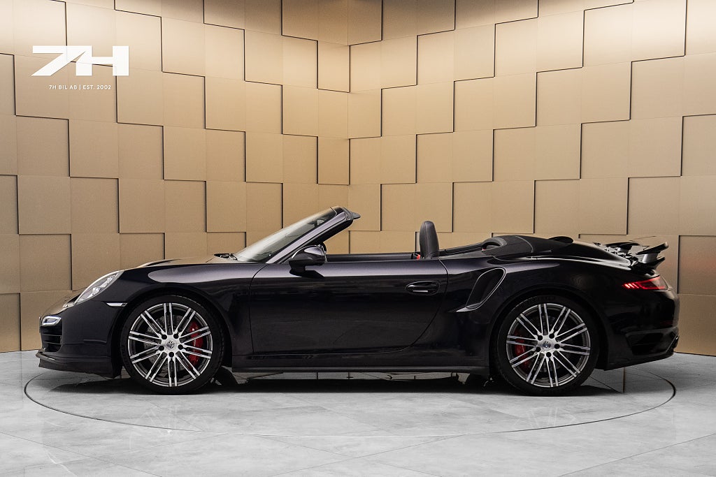 Porsche 911 Turbo Cabriolet / Sv.såld / Chrono / Farthållare