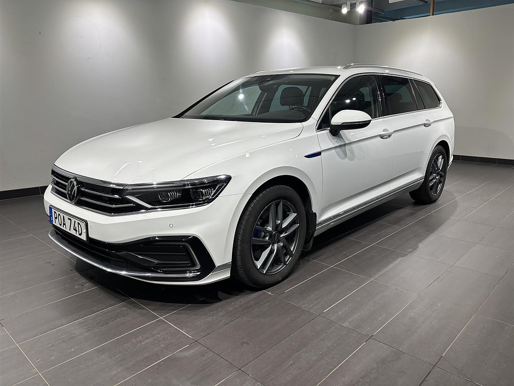 Volkswagen Passat Sportscombi GTE Executive Drag Kamera | Ränta 3,95%