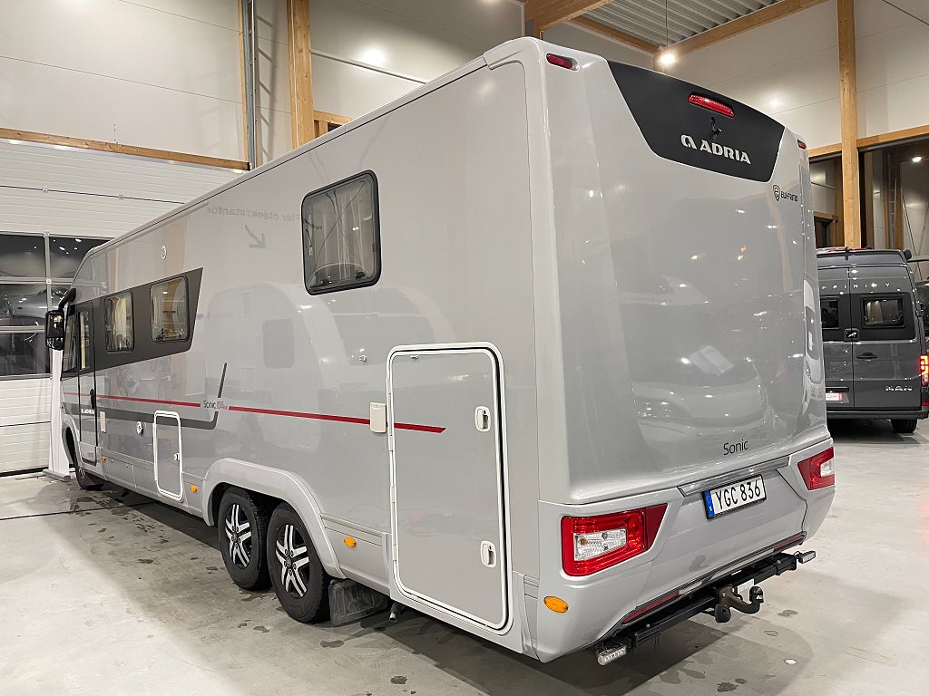 Adria Sonic Supreme 810 SC/Hyd-stöd/AC bodel/Solcell/Drag/Automat180hk - Adria