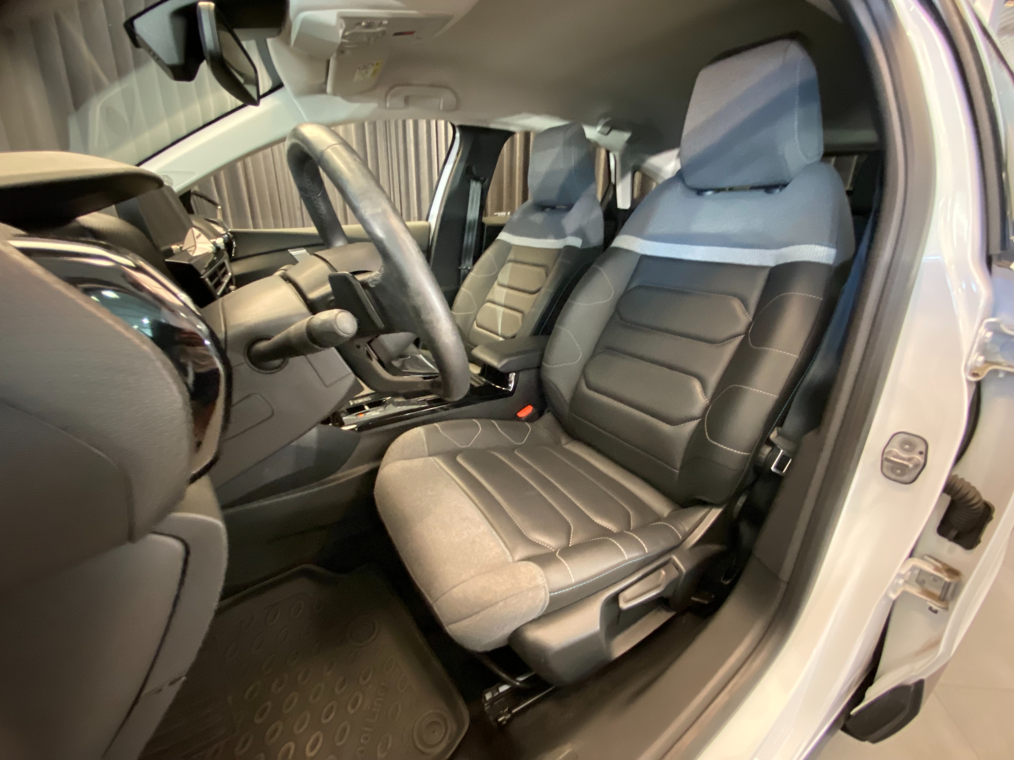 Citroen C4 SHINE PT 130 AUT 2023, kuva 7/110