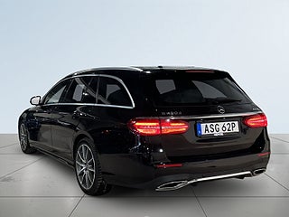 Mercedes-Benz E220 220 T d 4MATIC 9G AMG Drag Pvärm Kamera GPS S/V-hjul – bild 5